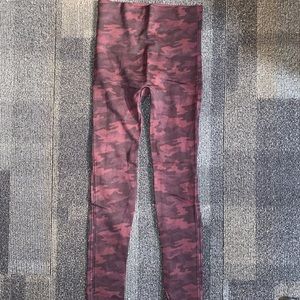 SPANX CAMO LEGGINGS